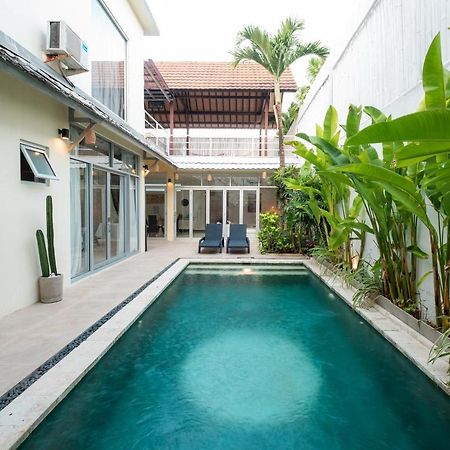 Villa Maya Seminyak Exteriör bild