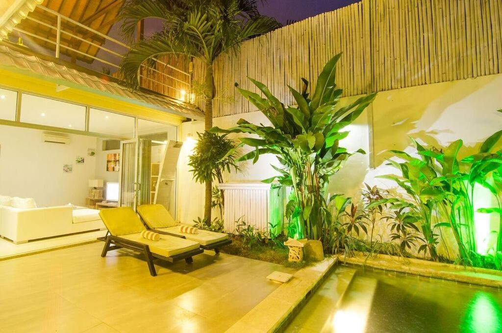 Villa Maya Seminyak Exteriör bild