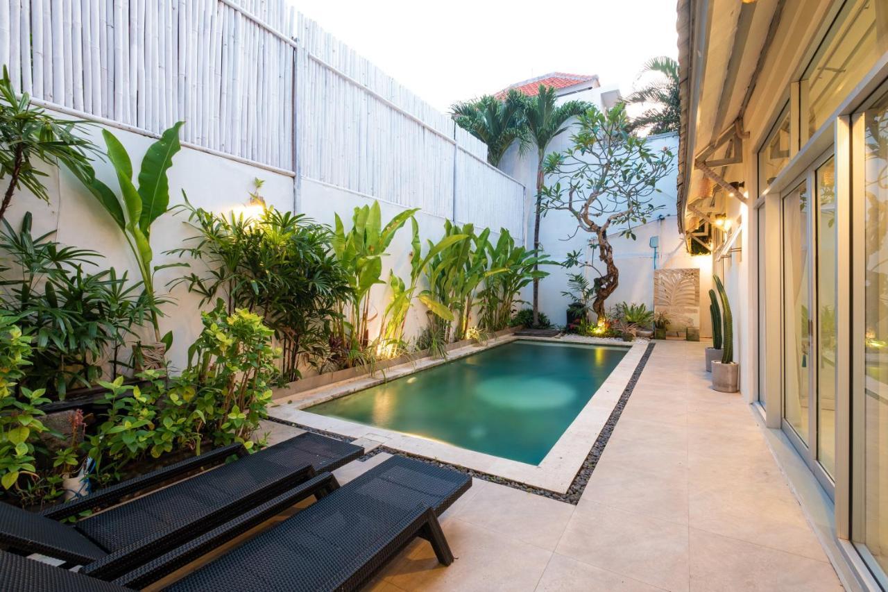 Villa Maya Seminyak Exteriör bild