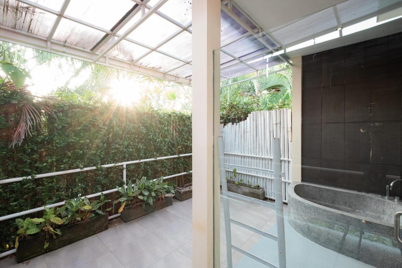 Villa Maya Seminyak Exteriör bild